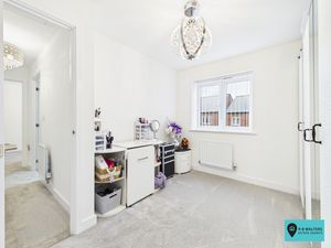 Bedroom- click for photo gallery